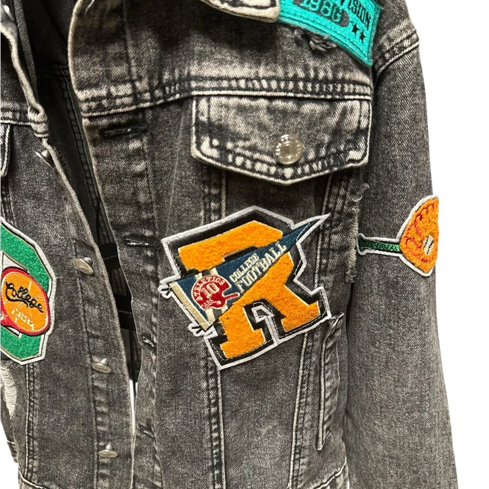 SHEIN Stylish Kids Denim Jacket with Patches - Black